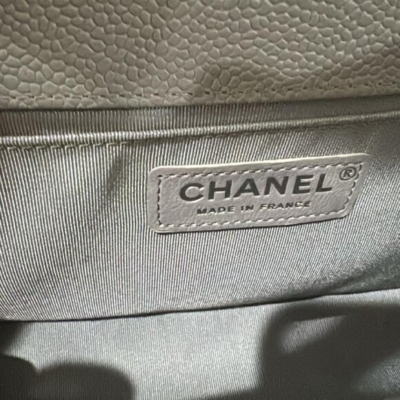 RARE Chanel Boy Bag Grey Gray Chevron Caviar Leather Medium Holiday Gift - Picture 6 of 8